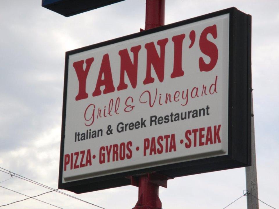 Yanni's! (2)