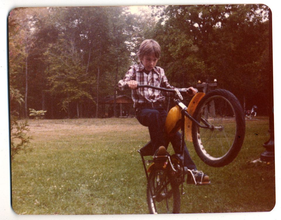 1280px-Pop-a-wheelie,_late_70s