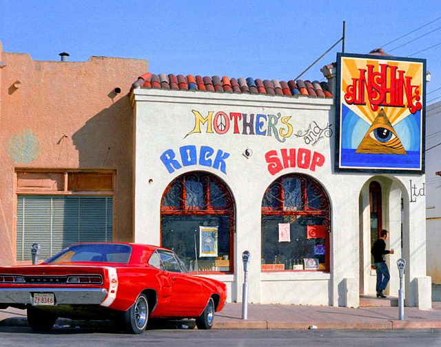 Street Life of Americans in The 1970s (10)
